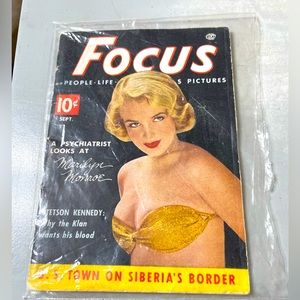 VINTAGE Focus magazine Marilyn Monroe